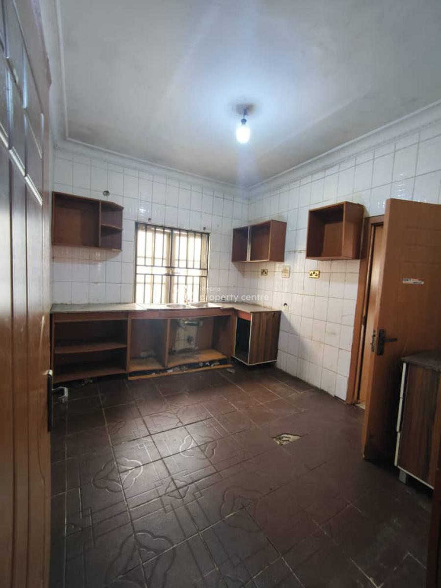 Spacious Self Service 3bedroom Apartment, Off Hakeem Dickson, Lekki Phase 1, Lekki, Lagos, Flat / Apartment for Rent