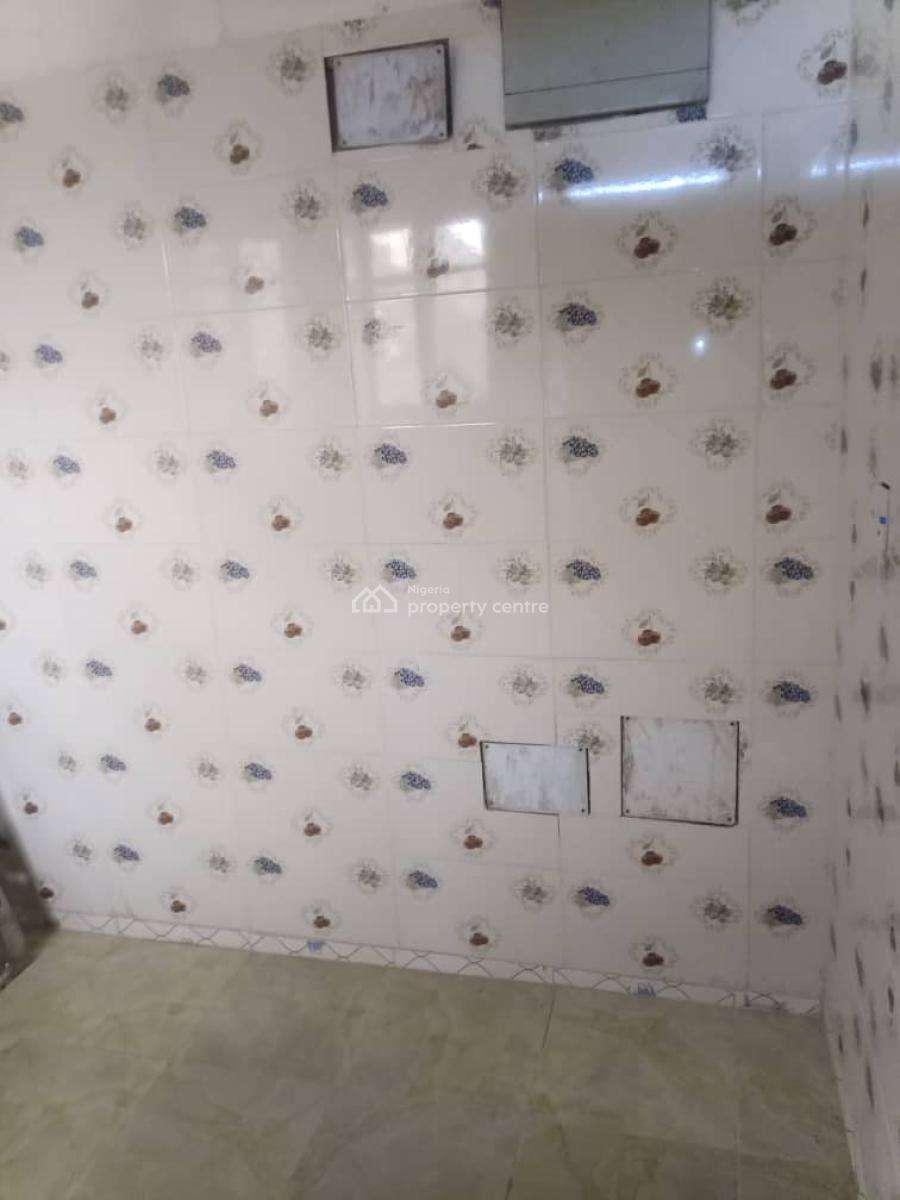 a Self Serviced 2 Bedroom Flat with Guest Toilet, By Shapati Off Lekki Epe Expressway, Onosa, Ibeju Lekki, Lagos, Flat / Apartment for Rent