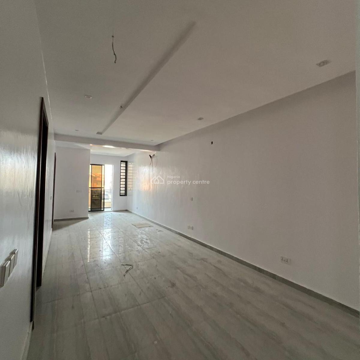 2 Bedroom Apartment, Chevron, Lekki, Lagos, Block of Flats for Sale