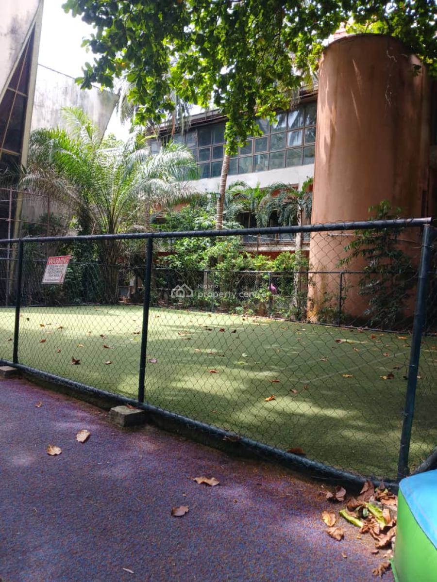 Standard Spacious 3 Bedroom Apartment with Bq, Off Gerrard Road, Ikoyi, Lagos, Flat / Apartment for Rent