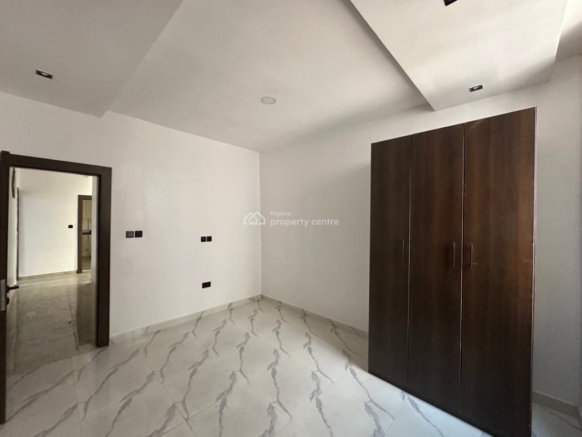 Luxury 3-bedroom Apartment with Bq, Lekki Phase 1, Lekki, Lagos, Flat / Apartment for Rent