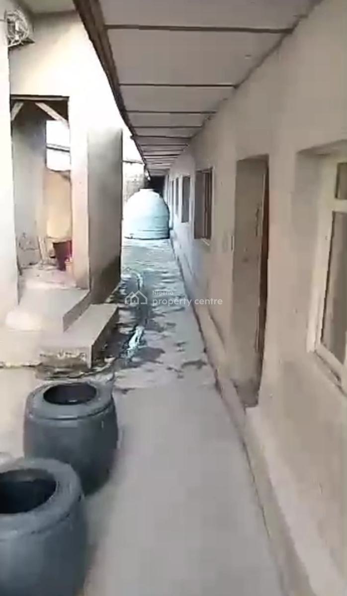 963 Square Metres of Land, Adekunle, Yaba, Lagos, Mixed-use Land for Sale