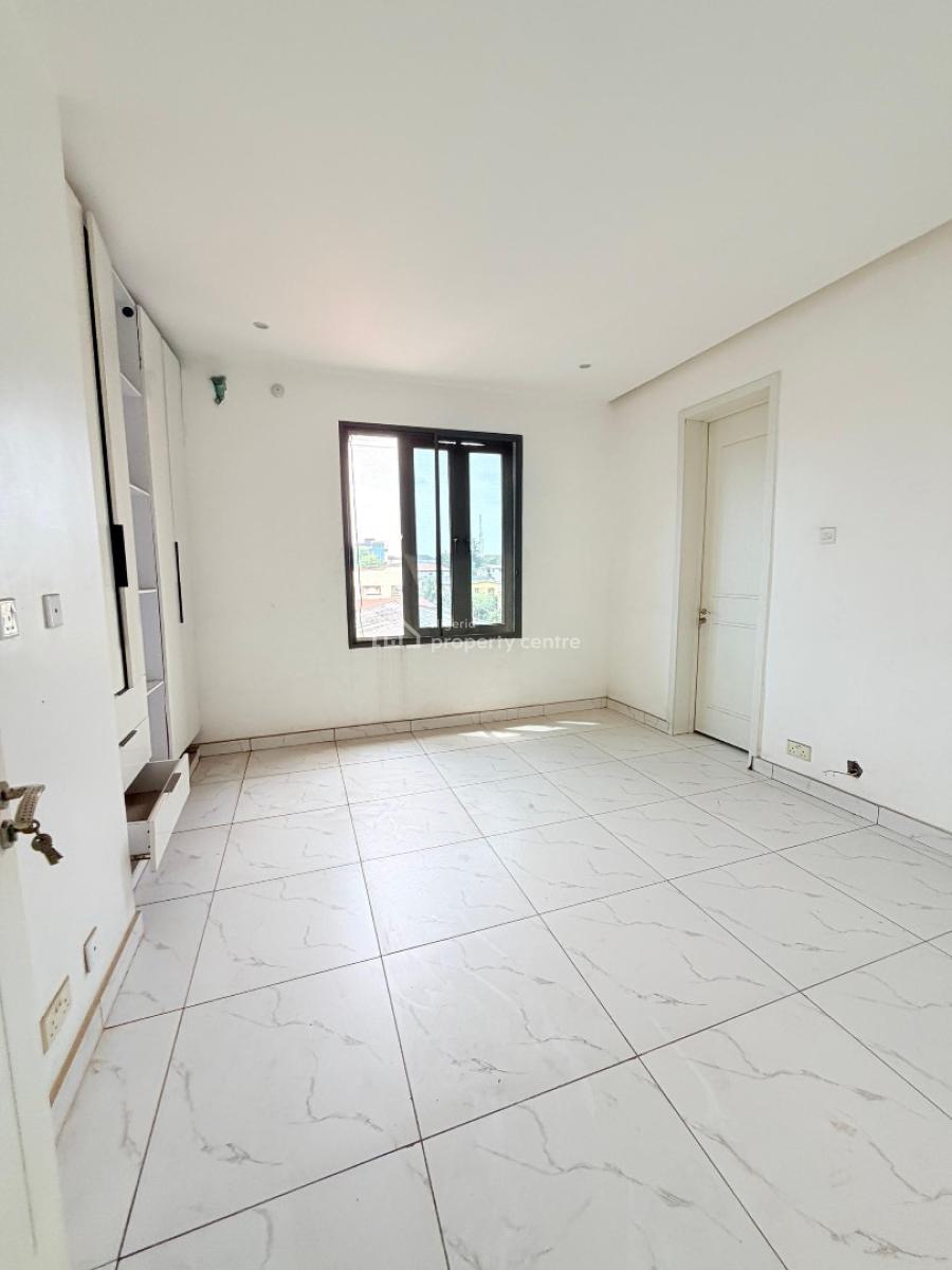 Exquisite 4 Bedroom Terrace Duplex in a Prime Location, Obanikoro, Shomolu, Lagos, Terraced Duplex for Sale