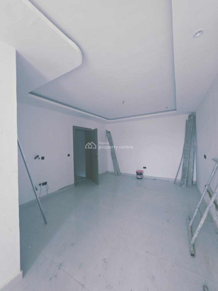 2bedrooms Mainsonatte, Off Admiralty Way, Lekki Phase 1, Lekki, Lagos, Terraced Duplex for Sale