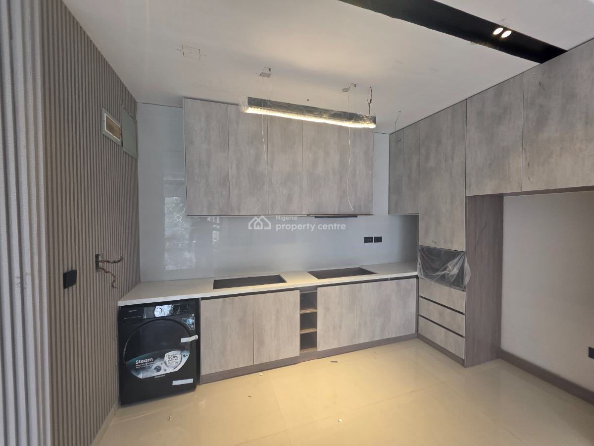 Brand-new 2 Bedrooms Flat, Off Admiralty Way, Lekki Phase 1, Lekki, Lagos, Flat / Apartment for Sale