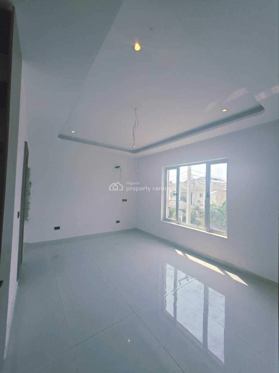 Brand-new 2 Bedrooms Flat, Off Admiralty Way, Lekki Phase 1, Lekki, Lagos, Flat / Apartment for Sale