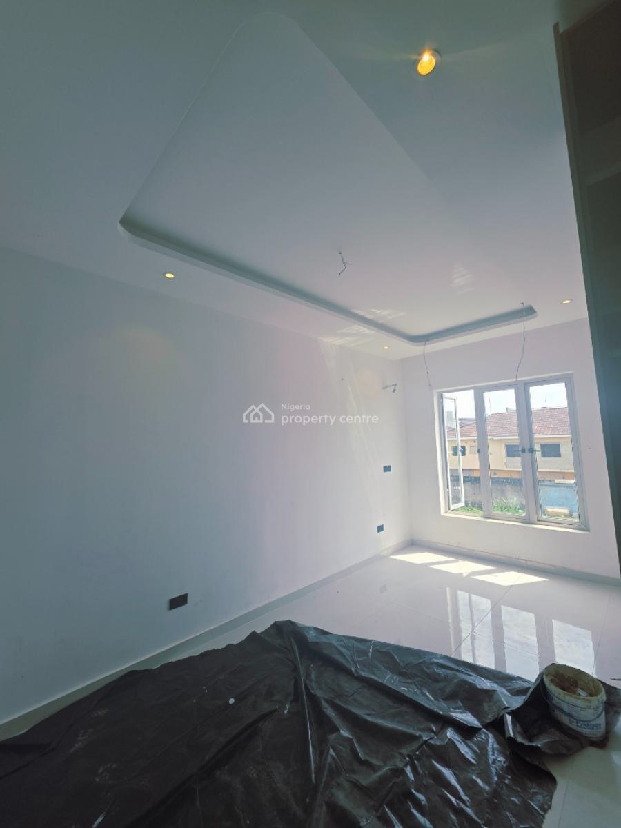 Brand-new 2 Bedrooms Flat, Off Admiralty Way, Lekki Phase 1, Lekki, Lagos, Flat / Apartment for Sale