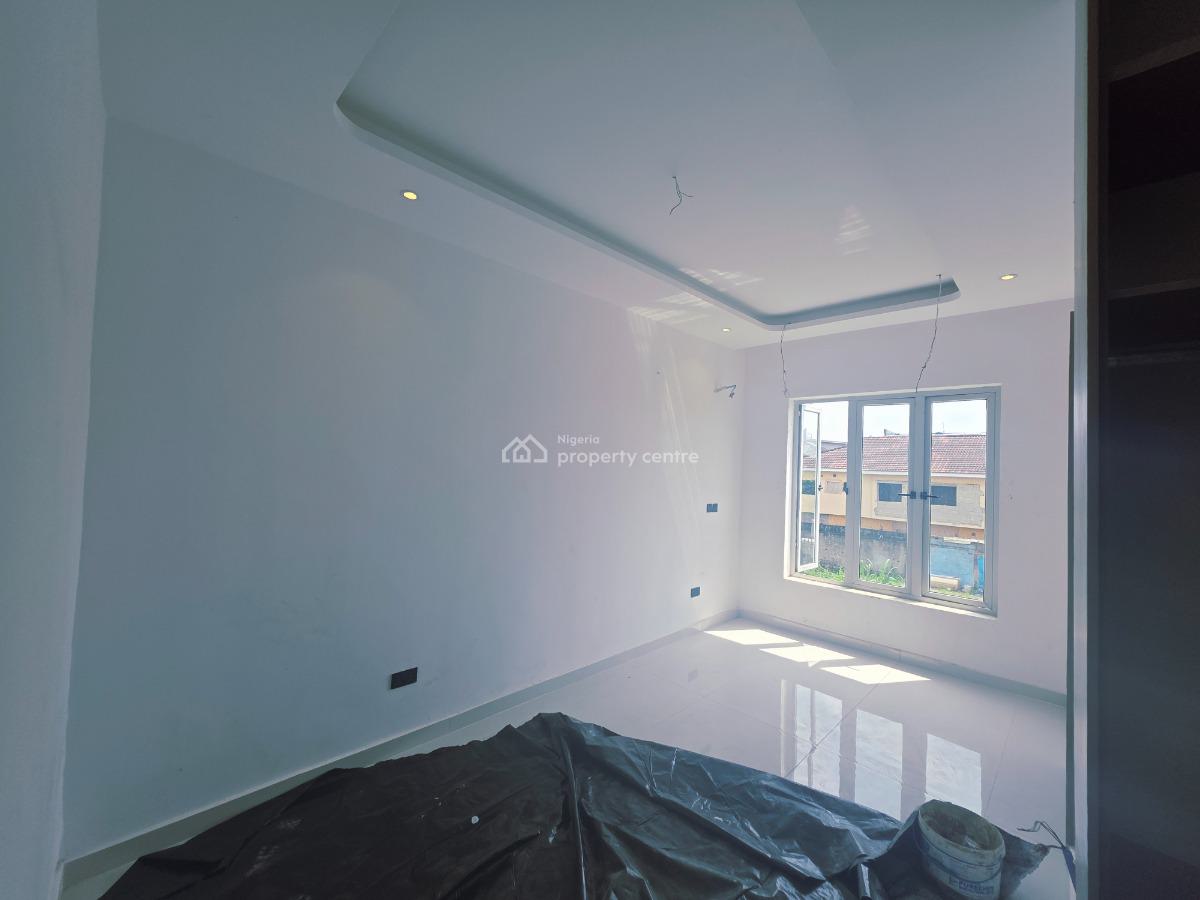 Brand-new 2 Bedrooms Flat, Off Admiralty Way, Lekki Phase 1, Lekki, Lagos, Flat / Apartment for Sale