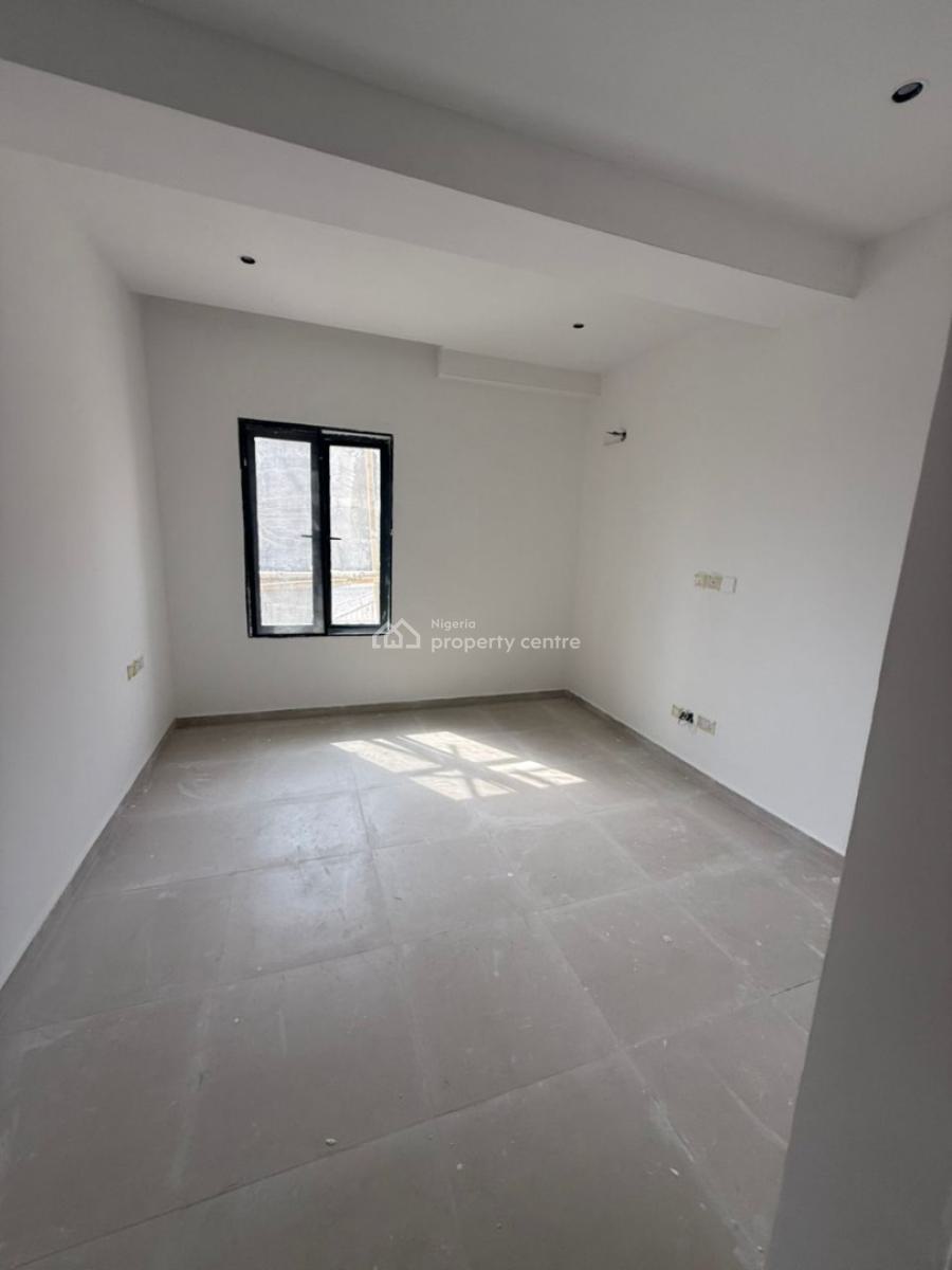 2 Bedrooms Flat with Bq, Off Admiralty Way, Lekki Phase 1, Lekki, Lagos, Flat / Apartment for Sale