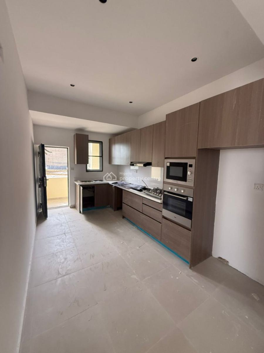 2 Bedrooms Flat with Bq, Off Admiralty Way, Lekki Phase 1, Lekki, Lagos, Flat / Apartment for Sale