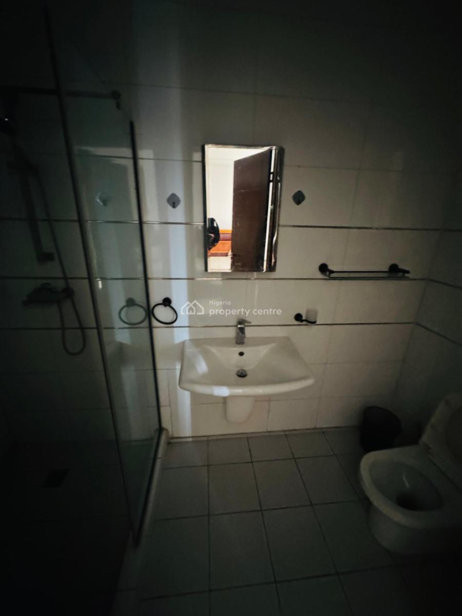 Clean 2 Bedroom Flat in a Secured Estate, Ikate, Lekki, Lagos, Flat / Apartment for Rent