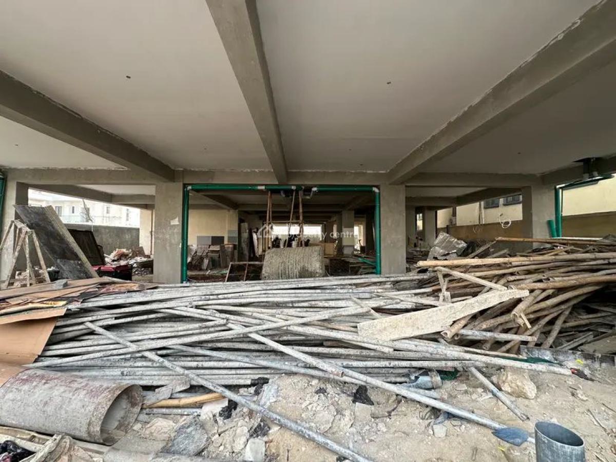 Luxury Three Bedroom with Bq Apartment, Lekki Phase 1, Lekki, Lagos, Block of Flats for Sale