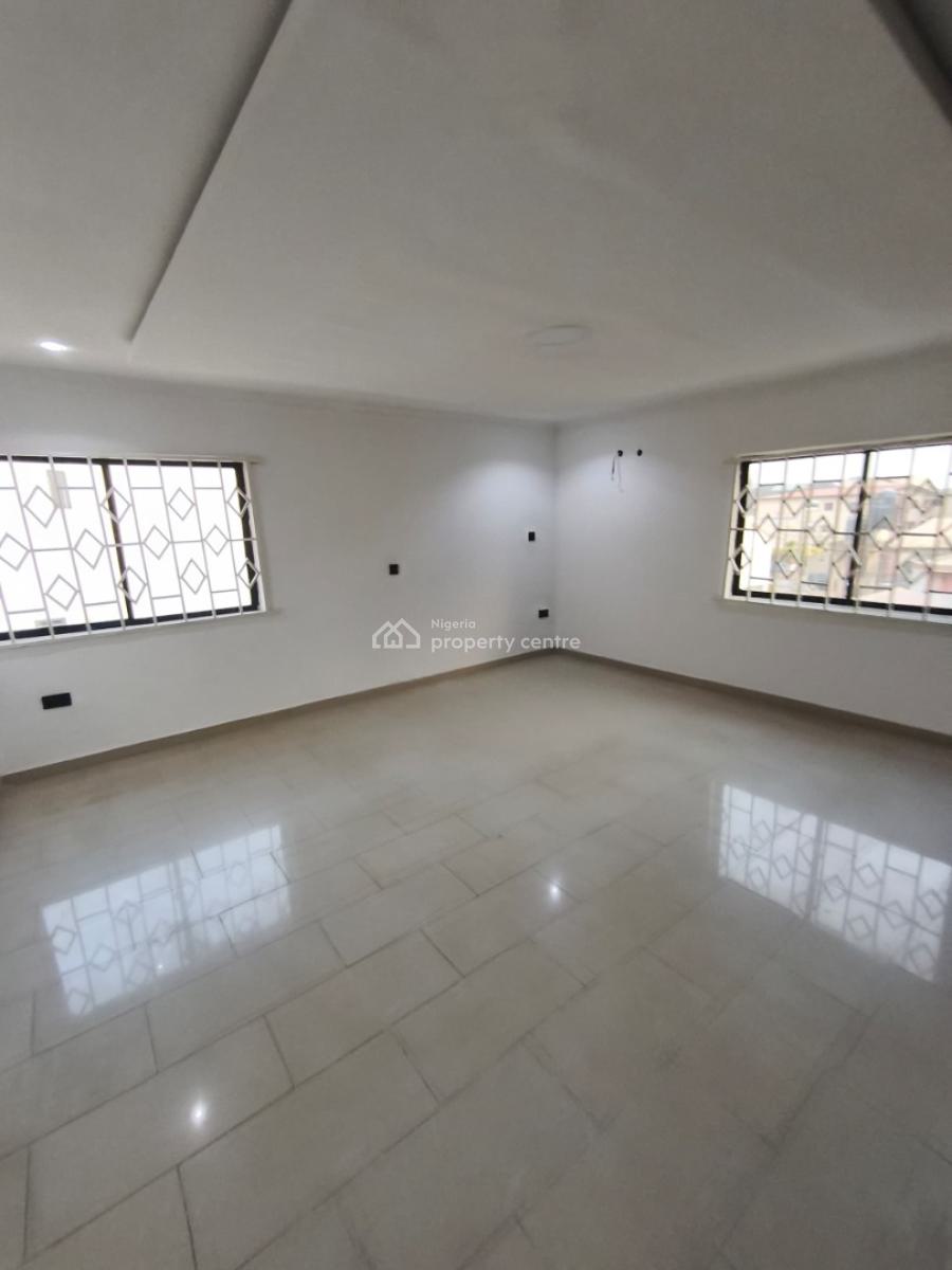 Massive All Room En-suite 3 Bedroom Flat, Ikeja Gra, Ikeja, Lagos, Flat / Apartment for Rent