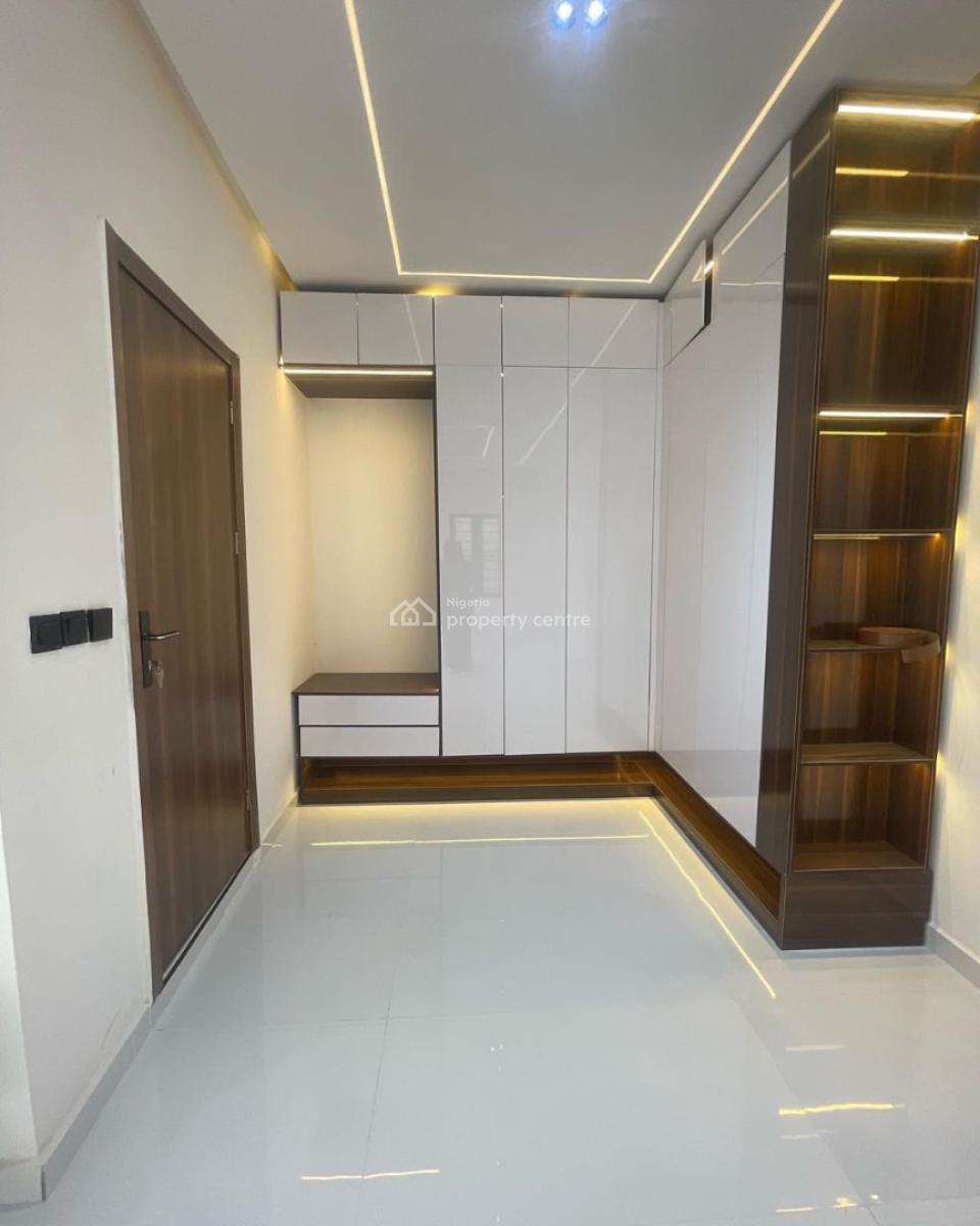 Luxury Spacious Exquisite 5 Bedroom Fully Detached Duplex with Bq, Ajah, Lagos, Detached Duplex for Rent