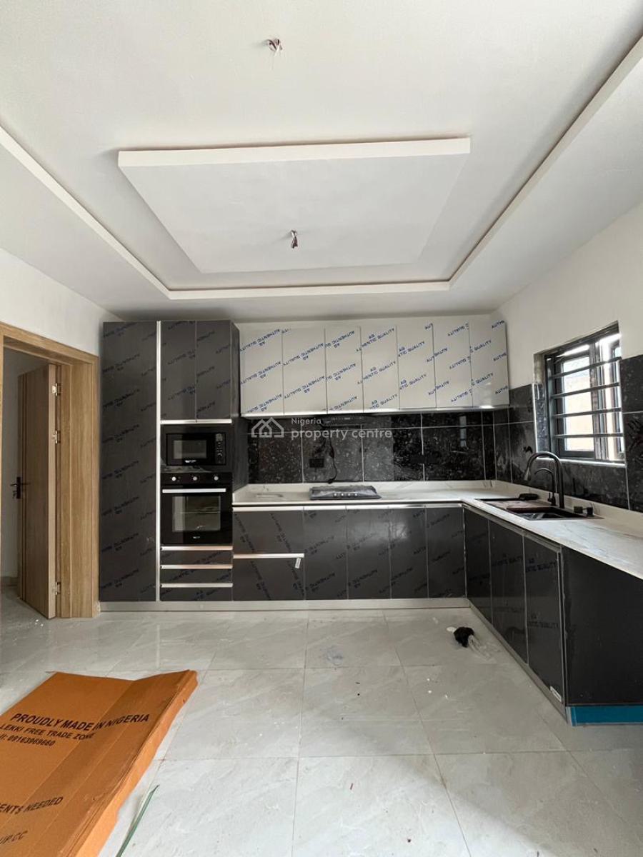 Exclusively Built 3 Bedroom Apartment in a Serene Neighborhood, Maryland, Lagos, Block of Flats for Sale