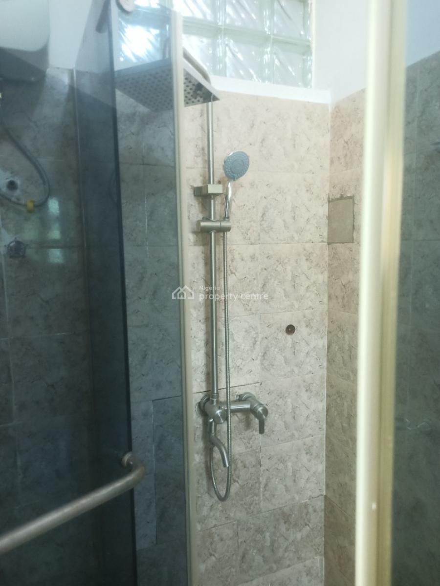 Serviced  Three 3 Bedroom with Bq 24hrs Light, Good Parking Space, Off Glover, Ikoyi, Lagos, Flat / Apartment for Rent