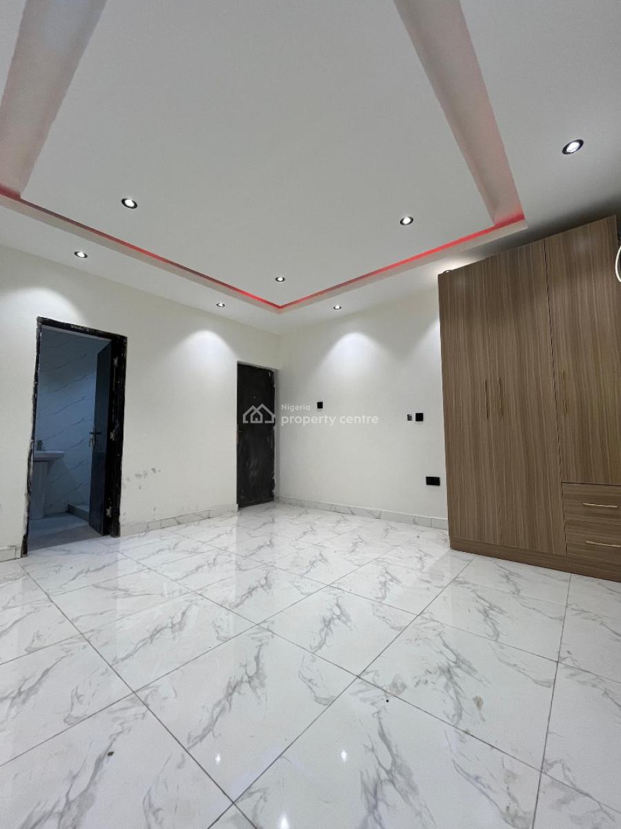 Exclusively Built 3 Bedroom Apartment in a Serene Apartment, Gbagada, Lagos, Flat / Apartment for Sale