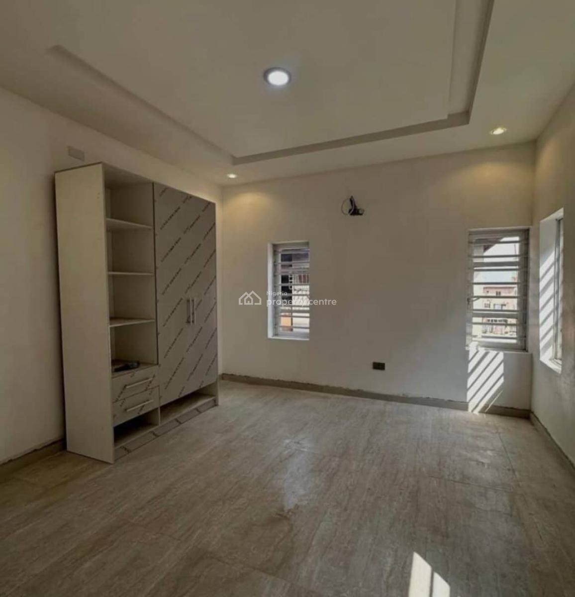 Lovely 2 Bedroom Flat, Ikeja, Lagos, Flat / Apartment for Rent