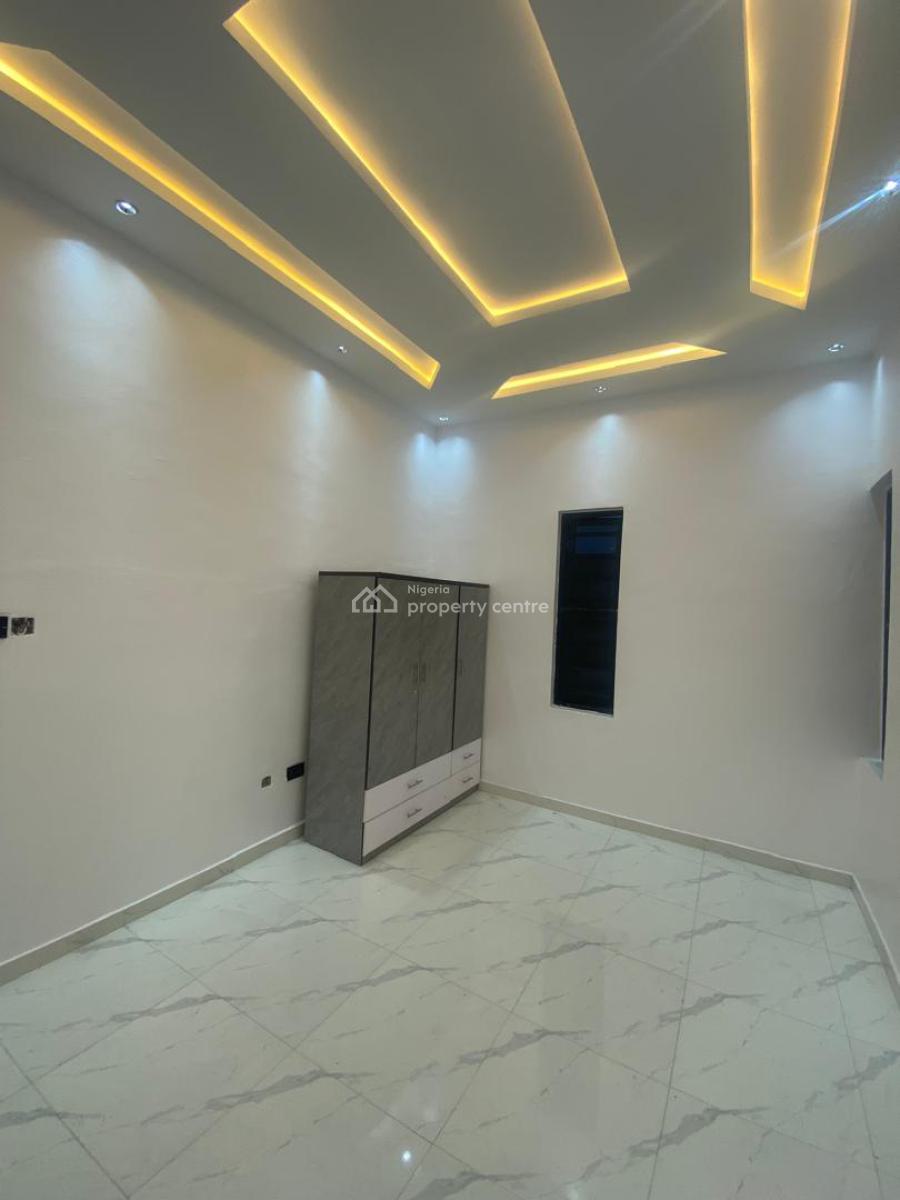 an Executive One Bedroom Flat, Green Land Estate Ogombo , Ogombo Road Off Abraham Adesanya Estate Aja, Lekki, Lagos, Mini Flat (room and Parlour) for Rent