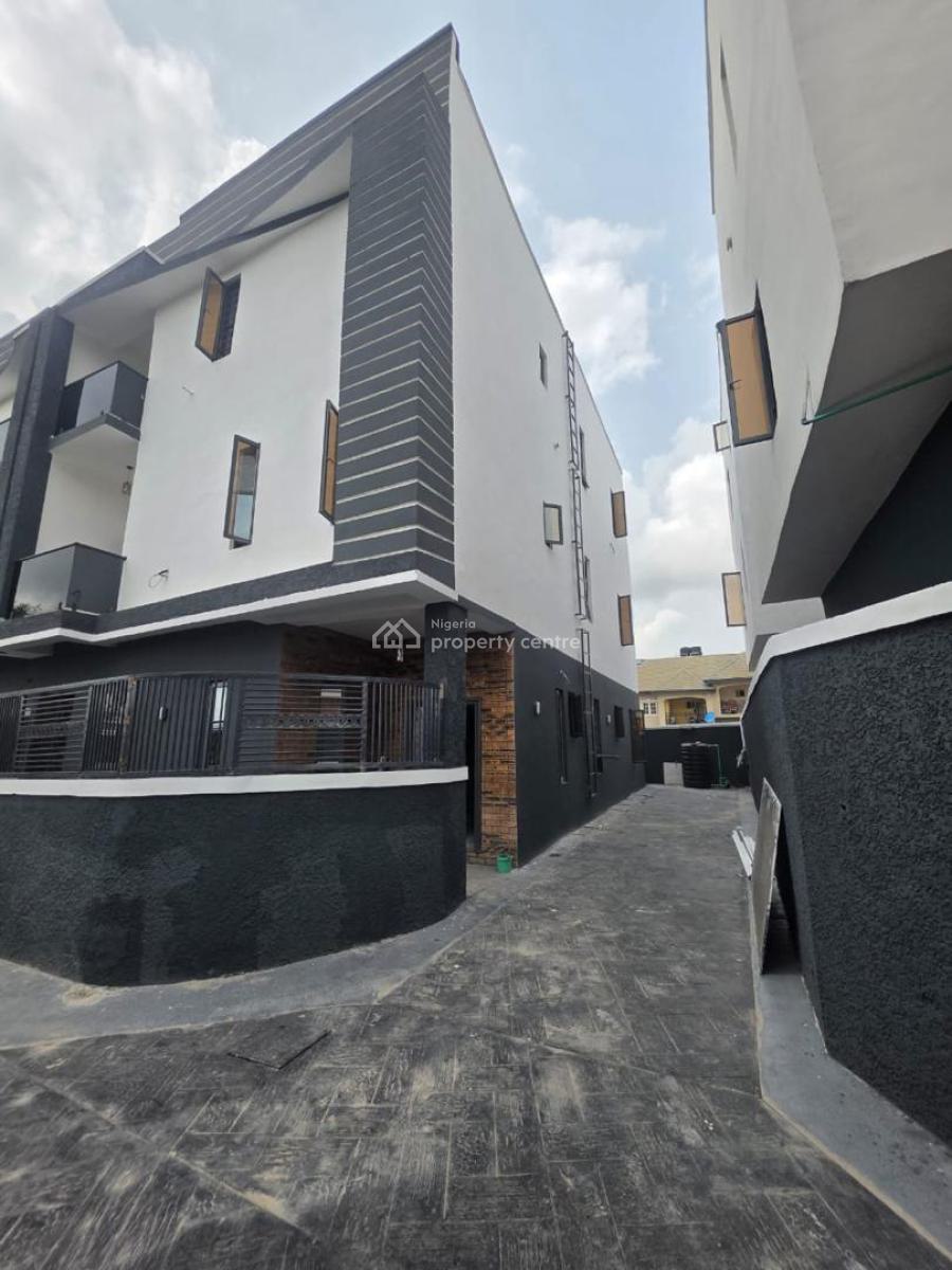 4 Bedroom Semi-detached Duplex, Gra Phase 1, Magodo, Lagos, Semi-detached Duplex for Rent