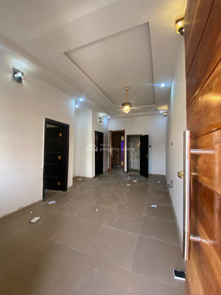 an Executive One Bedroom  Flat, Peace Land Estate Ogombo , Off Abraham Adesanya Ajah, Lekki, Lagos, Mini Flat (room and Parlour) for Rent