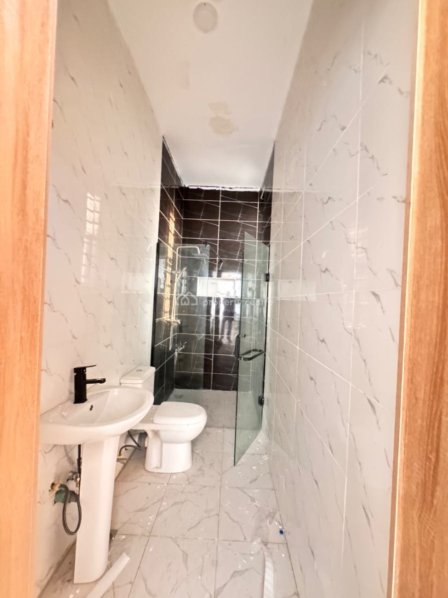 Modelbrand New 2 Bedroom Apartment with Pool Gym Gas Meter Fully Serviced, Ologolo, Lekki, Lagos, Block of Flats for Sale