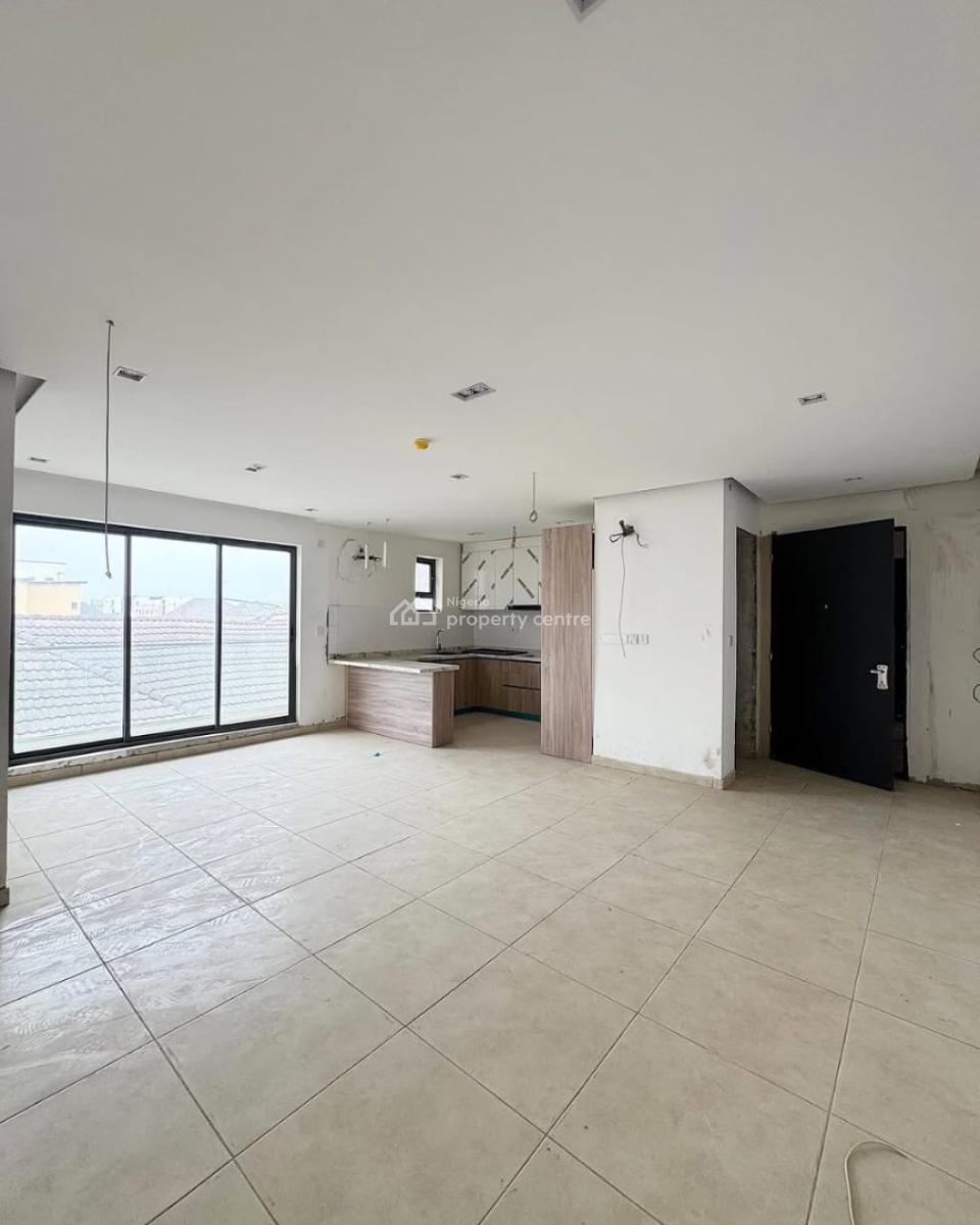 Spacious 2bedroom Apartment in a Serene&well-planned Neighborhood, Ologolo, Lekki, Lagos, Flat / Apartment for Rent