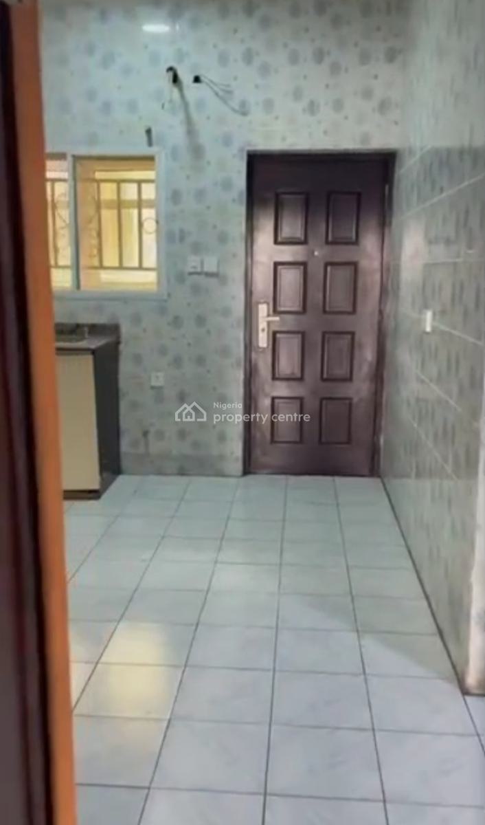 Spacious Finished 3 Bedrooms Terrace Serviced Duplex with Boyz Quarter, Paradise 3 Estate, Lekki, Lagos, Terraced Duplex for Rent