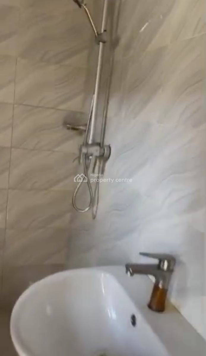 Spacious Finished 3 Bedrooms Terrace Serviced Duplex with Boyz Quarter, Paradise 3 Estate, Lekki, Lagos, Terraced Duplex for Rent