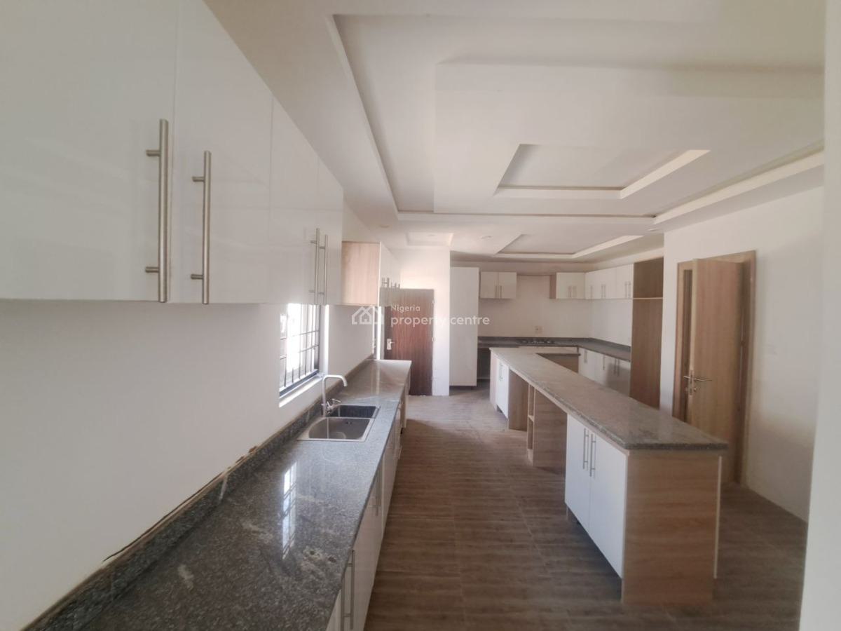 Luxury 6 Bedroom Mansion with a Penthouse, Guzape District, Abuja, Detached Duplex for Sale