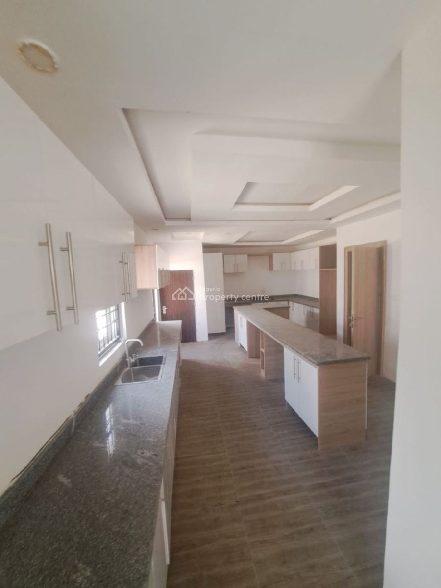 Luxury 6 Bedroom Mansion with a Penthouse, Guzape District, Abuja, Detached Duplex for Sale