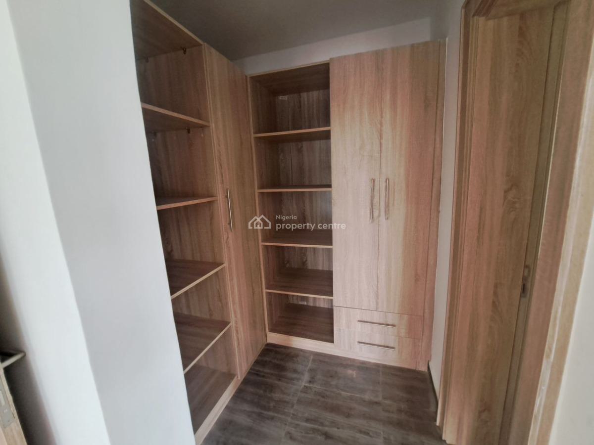 Luxury 6 Bedroom Mansion with a Penthouse, Guzape District, Abuja, Detached Duplex for Sale