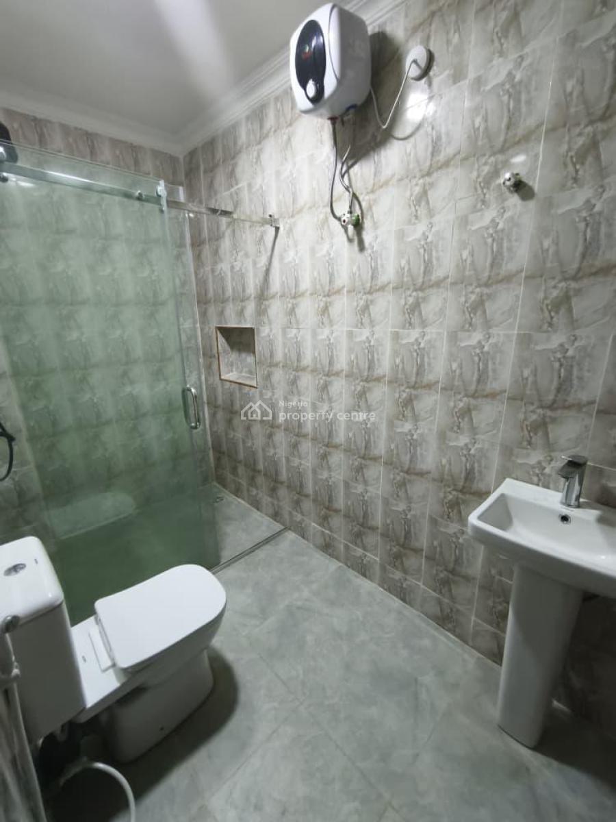 Massive & Fully En-suite 3 Bedrooms Flat, Gra, Ikeja, Lagos, Flat / Apartment for Rent