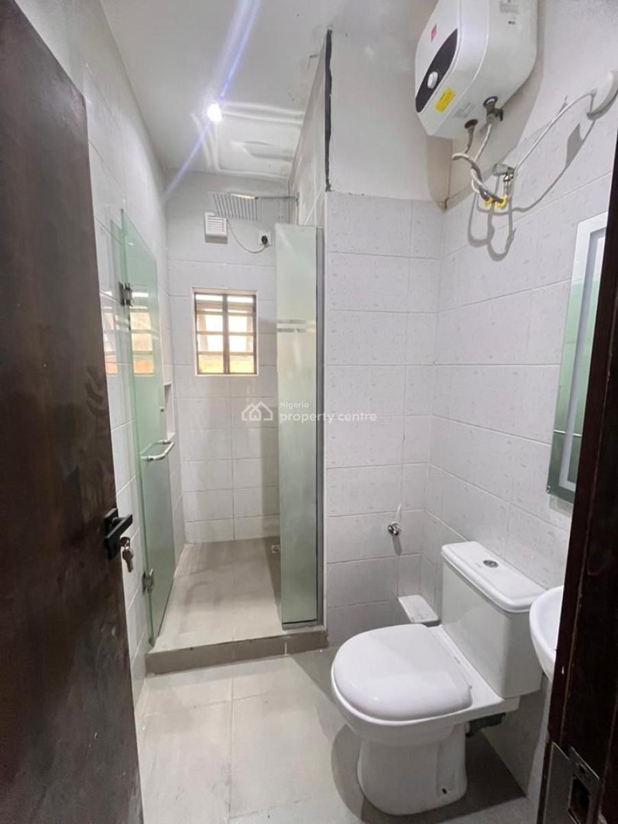 Elegant 2 Bedroom Apartment Suitable for Family Residence in Phase 1, Lekki Phase 1, Lekki, Lagos, Flat / Apartment for Sale