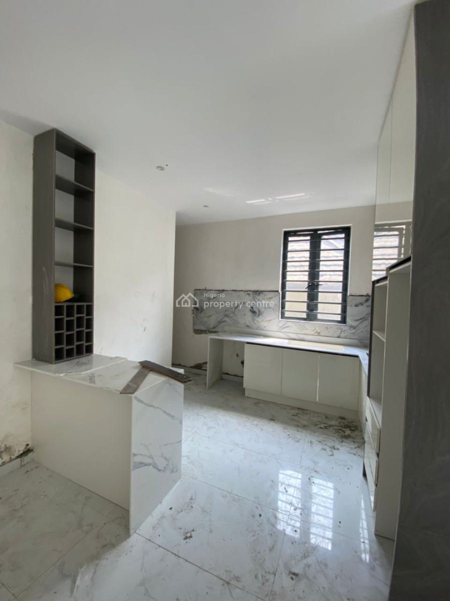 Stunning 2 Bedroom Serviced Apartment with Bq, Pool, Gym, Elevator, Lekki Phase 1, Lekki, Lagos, Flat / Apartment for Sale