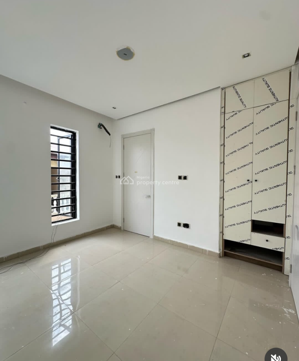 Luxury 2 Bedroom Apartment, By Darelen Supermarket, Lekki Phase 1, Lekki, Lagos, Block of Flats for Sale