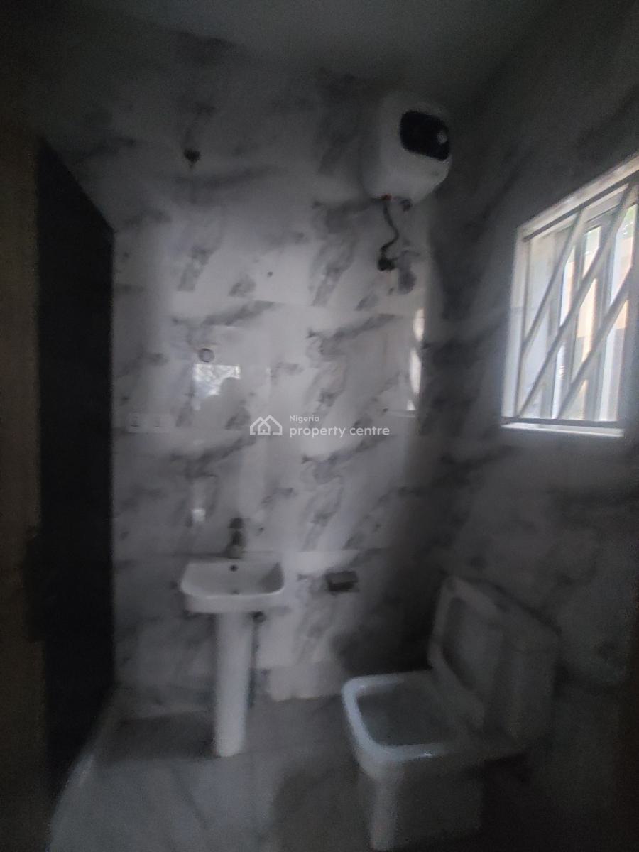 2 Bedroom Spacious Apartment, Alaguntan, Ajah, Lagos, Flat / Apartment for Sale