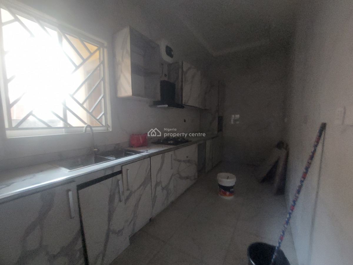 2 Bedroom Spacious Apartment, Alaguntan, Ajah, Lagos, Flat / Apartment for Sale