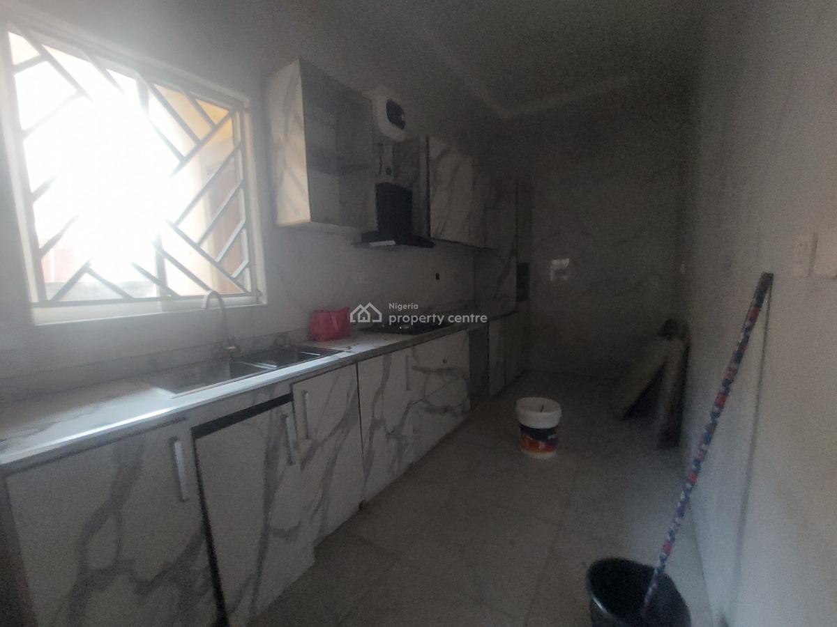 2 Bedroom Spacious Apartment, Alaguntan, Ajah, Lagos, Flat / Apartment for Sale