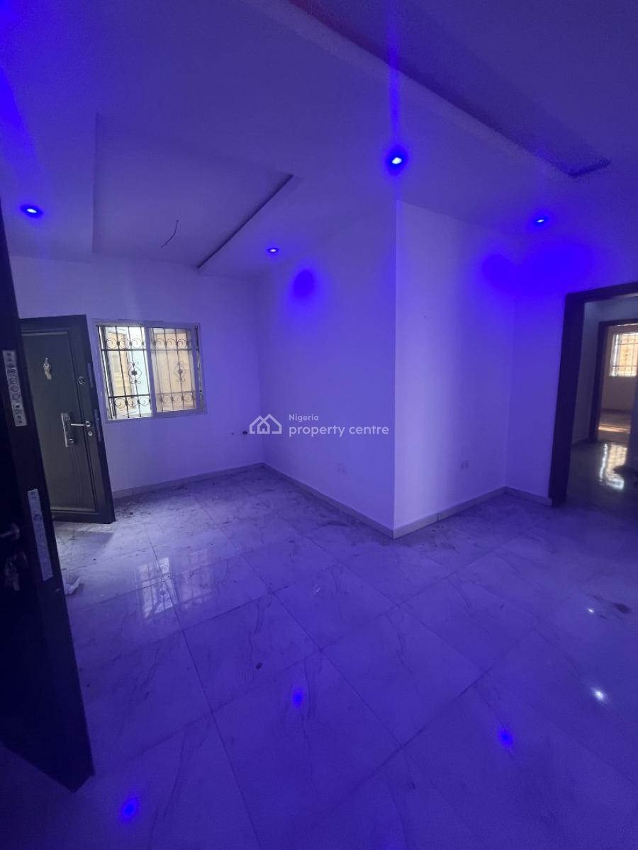Brand New Luxury Modern Days 2 Bedroom Flat Upstairs and Downstairs, Mobil Road Ilaje, Ajah, Lagos, Flat / Apartment for Rent