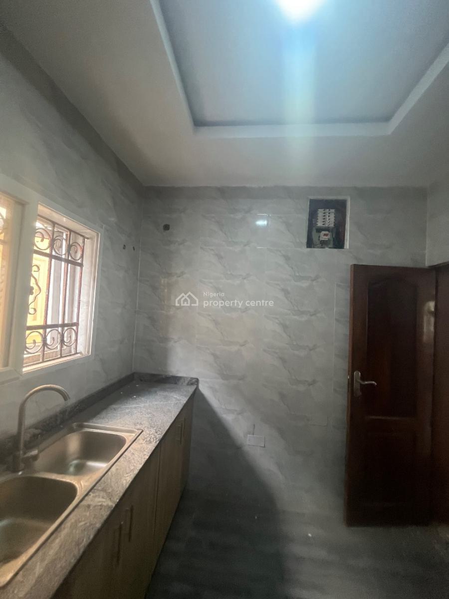 Brand New Luxury Modern Days 2 Bedroom Flat Upstairs and Downstairs, Mobil Road Ilaje, Ajah, Lagos, Flat / Apartment for Rent