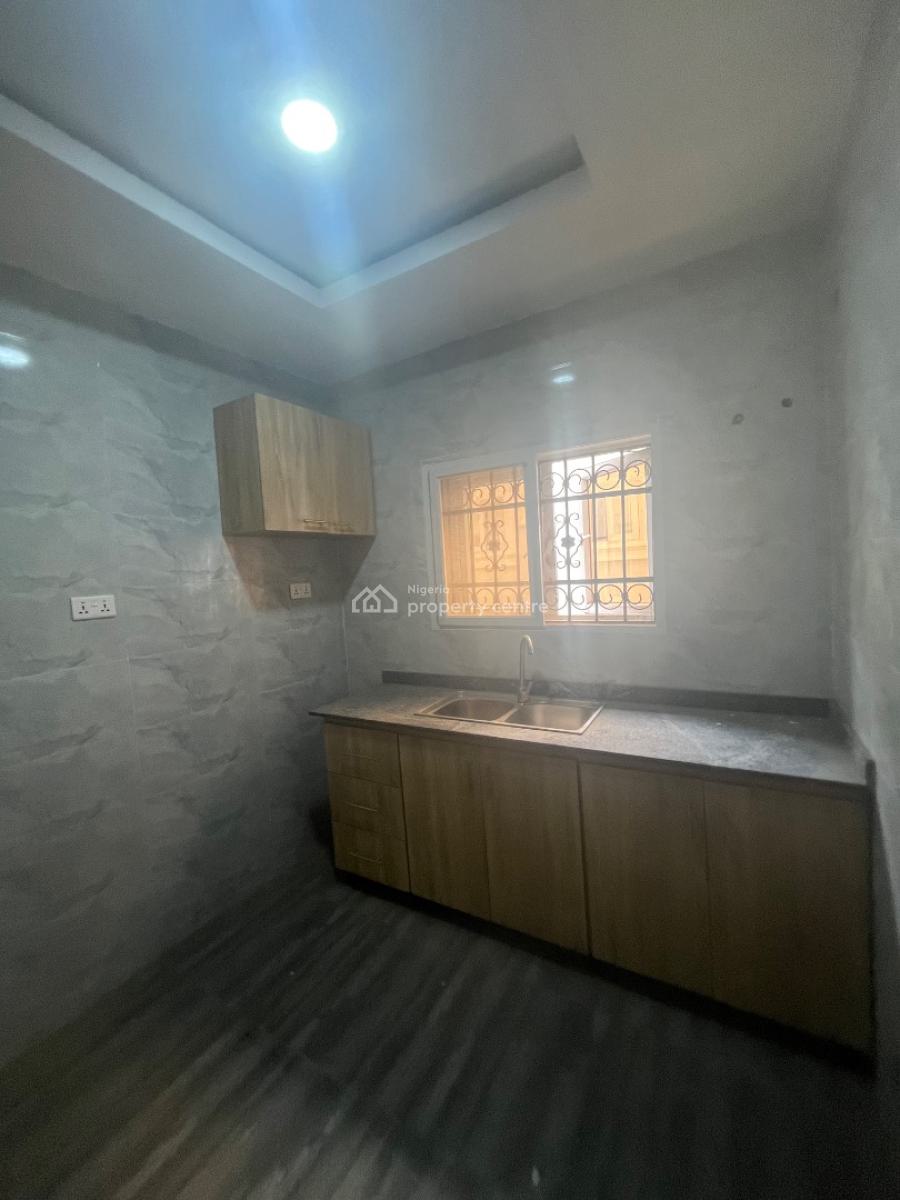 Brand New Luxury Modern Days 2 Bedroom Flat Upstairs and Downstairs, Mobil Road Ilaje, Ajah, Lagos, Flat / Apartment for Rent