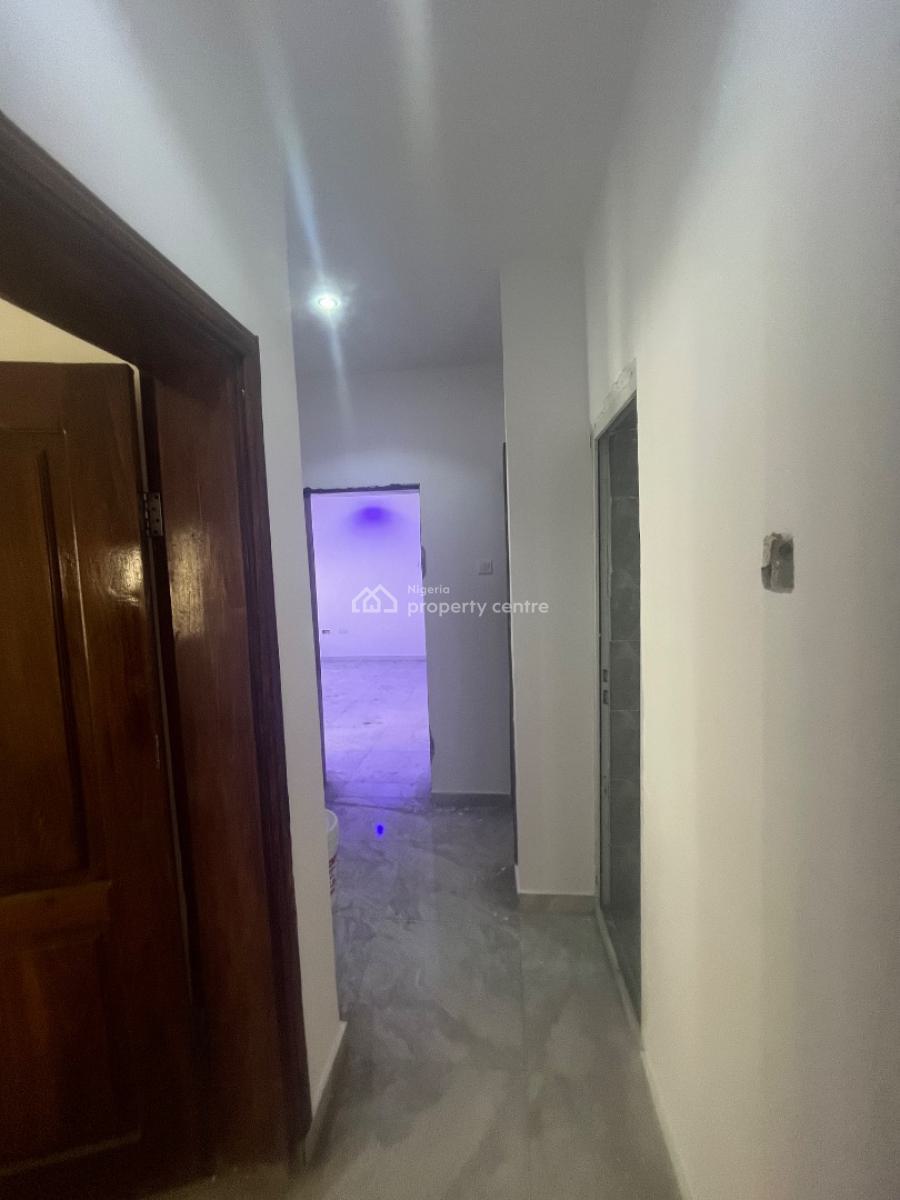 Brand New Luxury Modern Days 2 Bedroom Flat Upstairs and Downstairs, Mobil Road Ilaje, Ajah, Lagos, Flat / Apartment for Rent