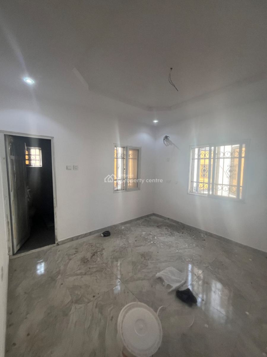 Brand New Luxury Modern Days 2 Bedroom Flat Upstairs and Downstairs, Mobil Road Ilaje, Ajah, Lagos, Flat / Apartment for Rent
