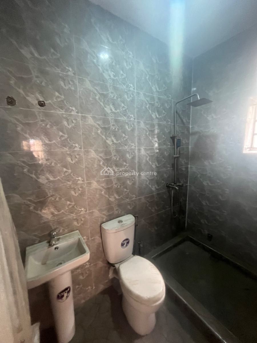 Brand New Luxury Modern Days 2 Bedroom Flat Upstairs and Downstairs, Mobil Road Ilaje, Ajah, Lagos, Flat / Apartment for Rent