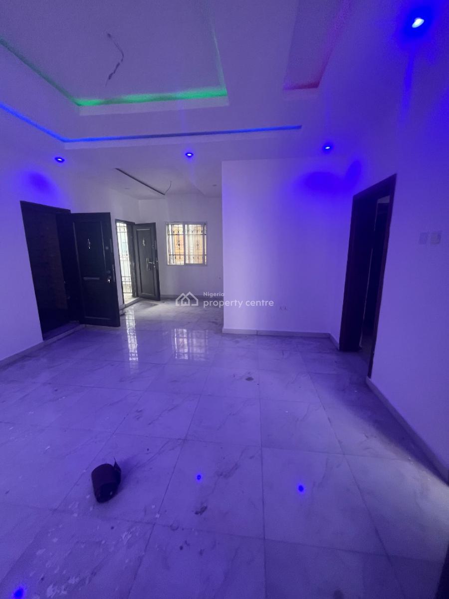Brand New Luxury Modern Days 2 Bedroom Flat Upstairs and Downstairs, Mobil Road Ilaje, Ajah, Lagos, Flat / Apartment for Rent