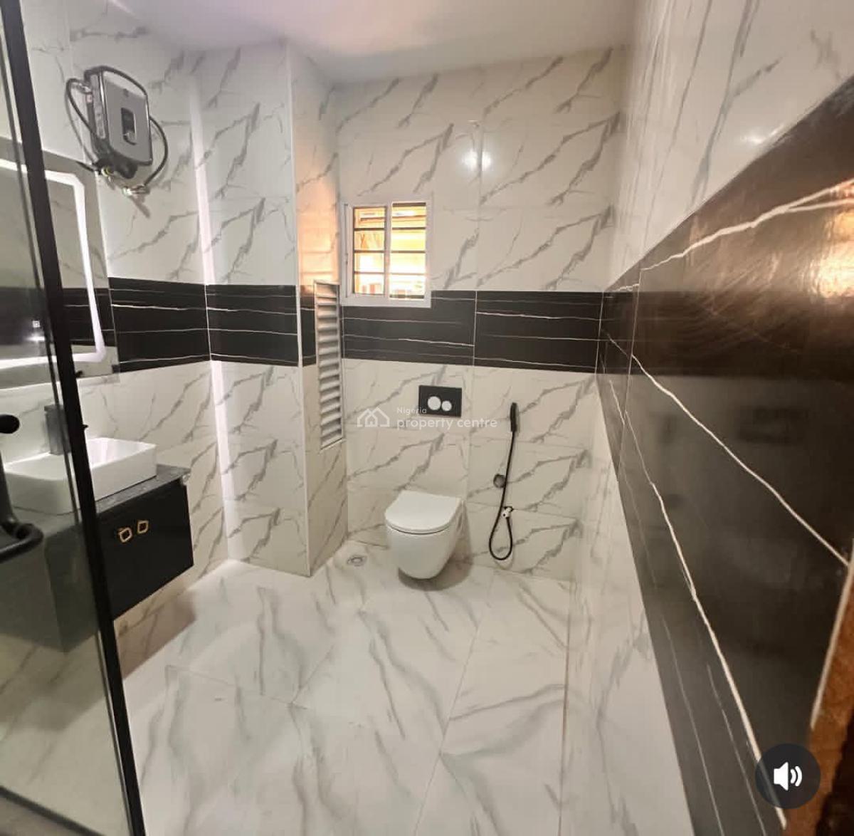 Fully Service 2 Bedroom Apt with Fitted Kitchen with Amenities, Freedom Way, Lekki Phase 1, Lekki, Lagos, Flat / Apartment for Rent