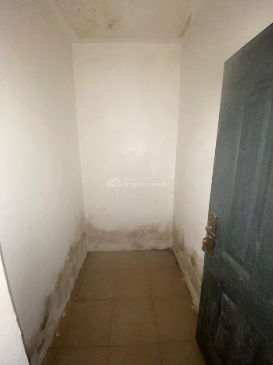 Spacious 2 Bedroom Apartment (under Renovation), United Estate, Sangotedo, Ajah, Lagos, Flat / Apartment for Rent