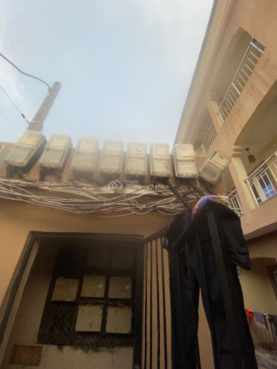 Spacious 2 Bedroom Apartment (under Renovation), United Estate, Sangotedo, Ajah, Lagos, Flat / Apartment for Rent