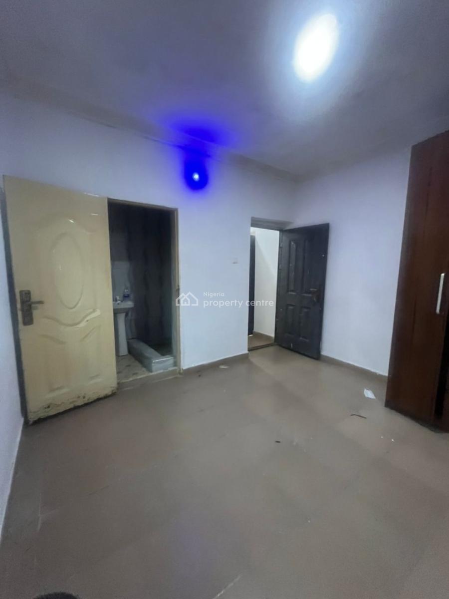 Spacious 2 Bedroom Apartment (under Renovation), United Estate, Sangotedo, Ajah, Lagos, Flat / Apartment for Rent